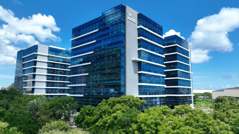 le workspace by the docks