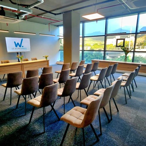 Small office space for rent in Mauritius with panoramic views at Le Workspace The Docks